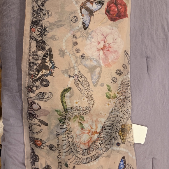 Alexander McQueen Skeleton and Butterfly Scarf - Picture 3 of 9